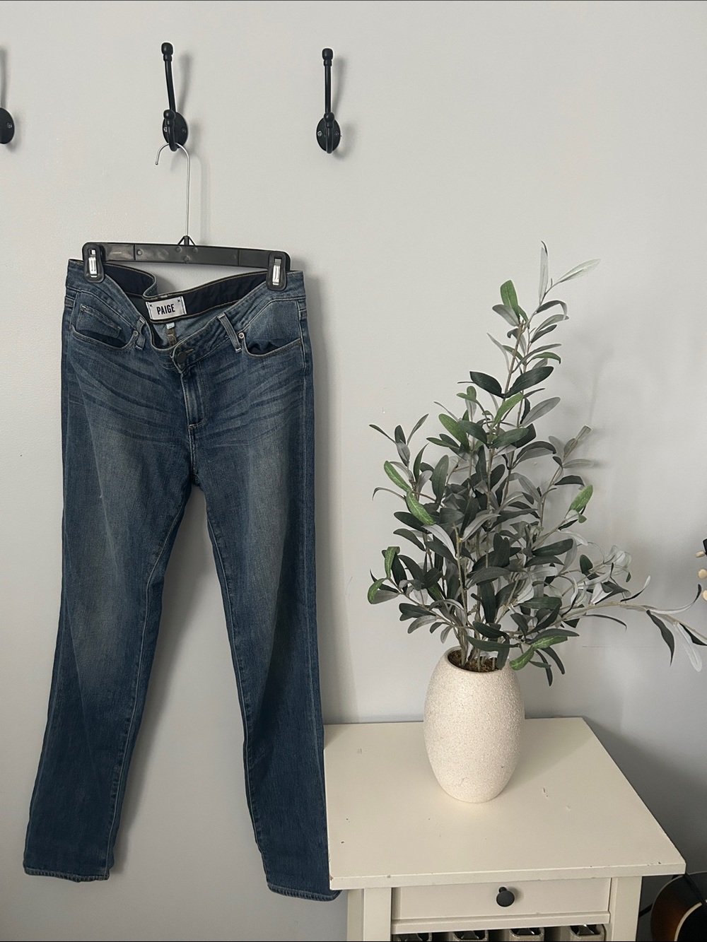 PAIGE Skinny Jeans in Dark Blue Wash